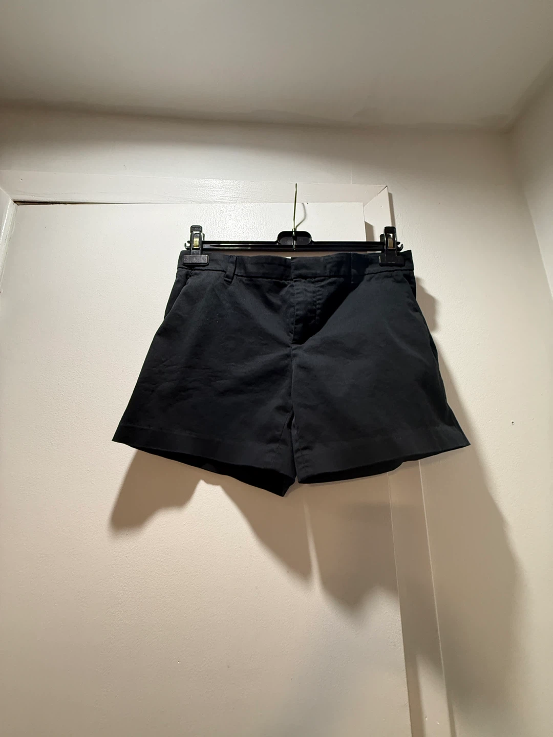 Banana Republic The Avalon Short Size 2 Black