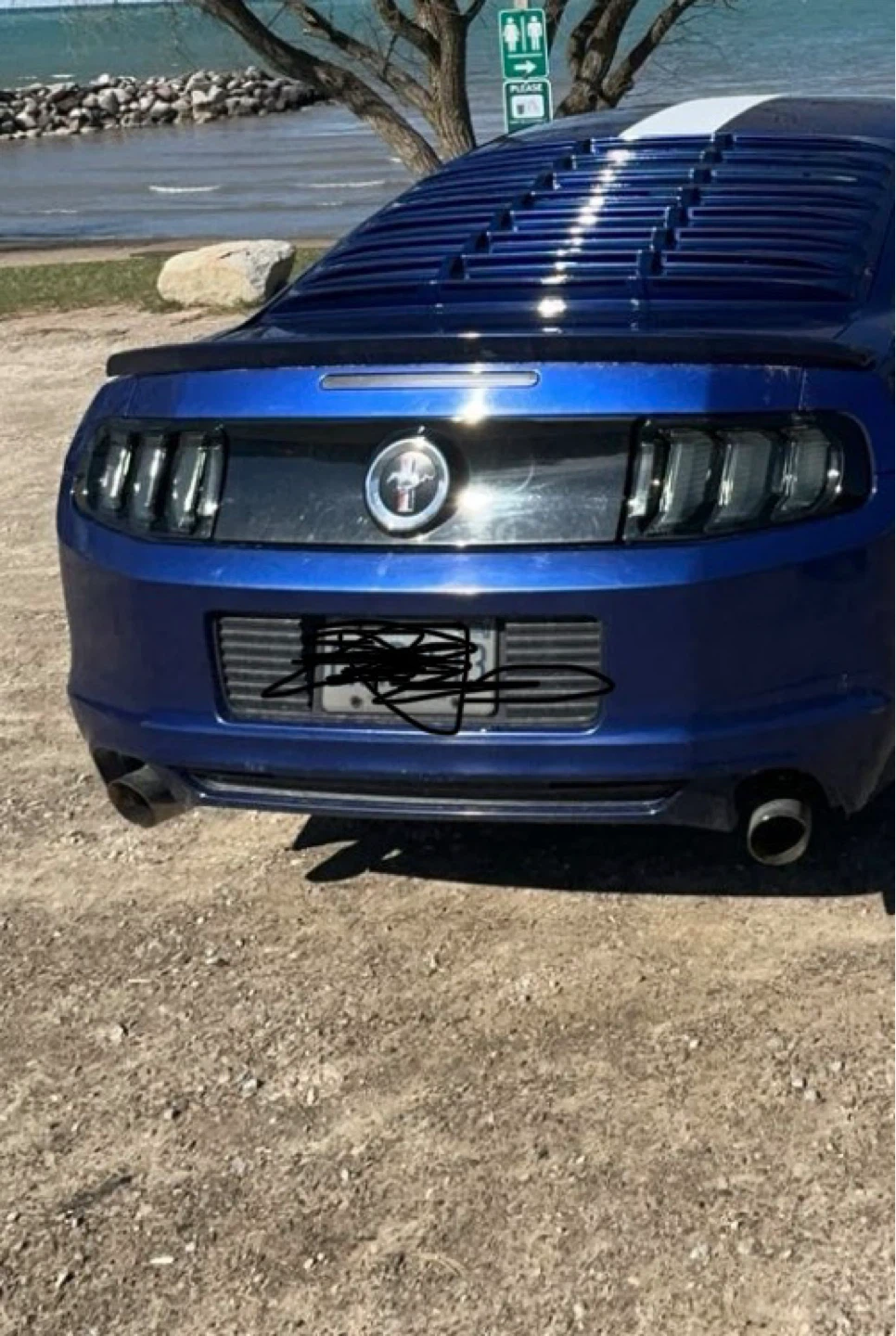 Blue Ford Mustang Coupe - photo 4