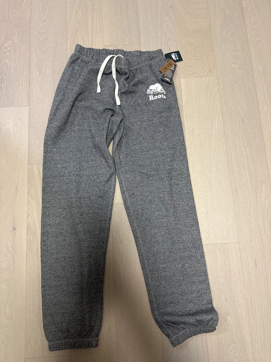 New Roots Grey Sweatpants Size XS