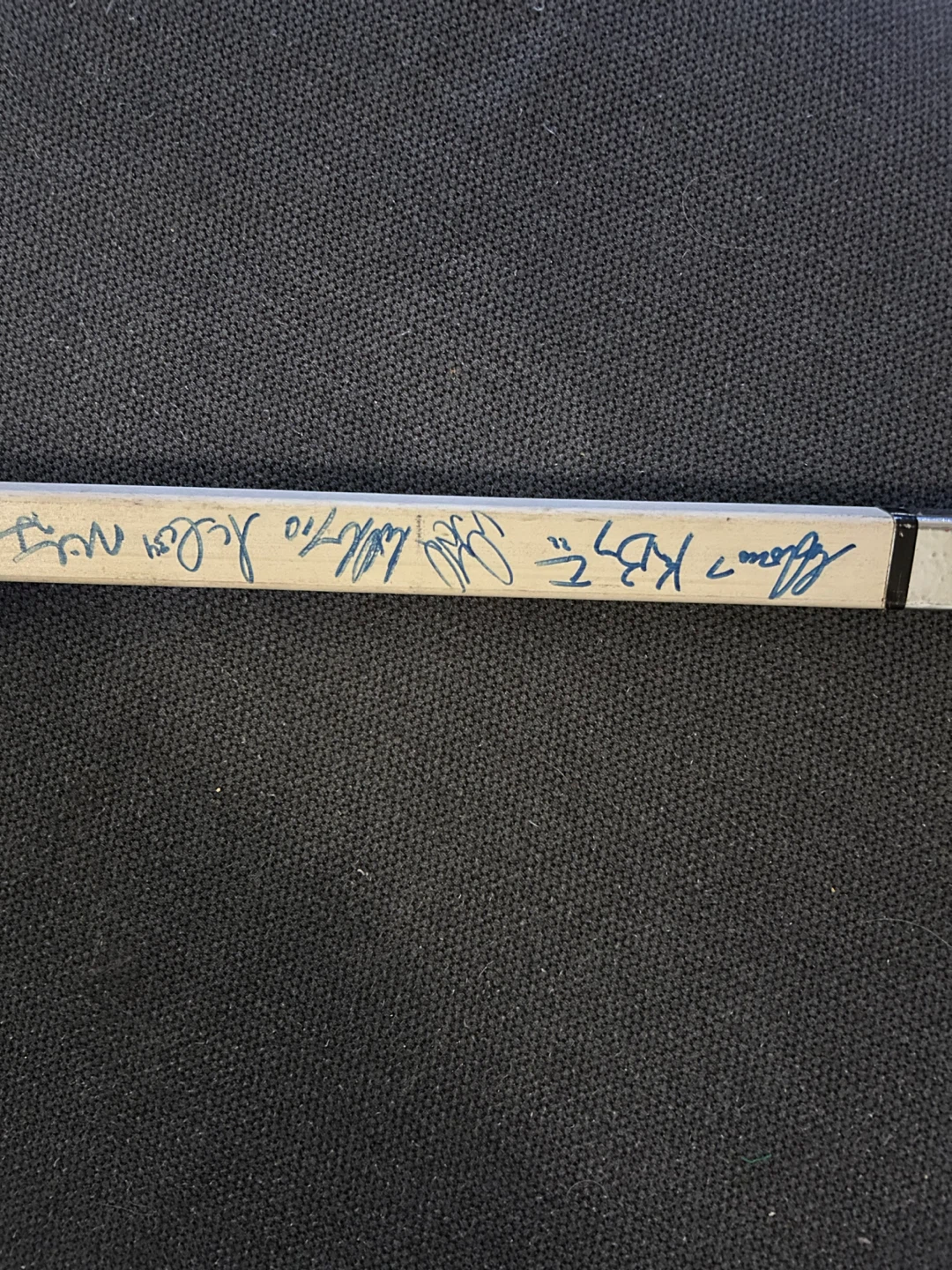 Toronto Maple Leafs autograph hockey stick. - photo 4