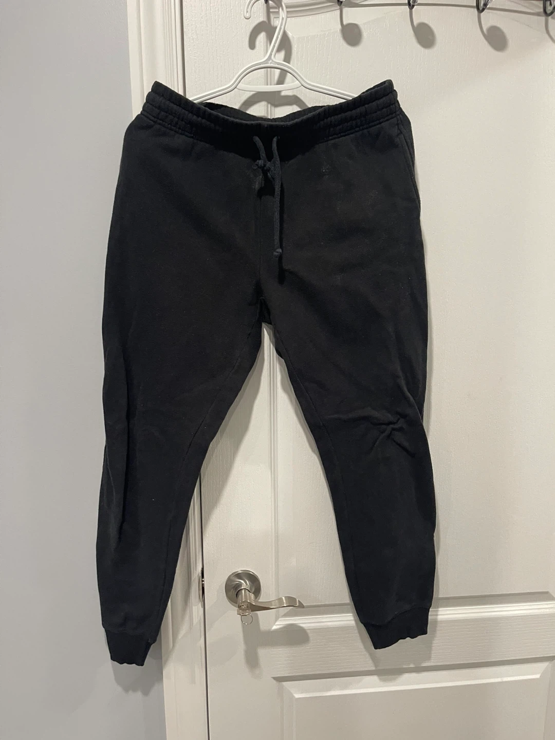 Black High-Waisted Skinny Jeans - photo 4