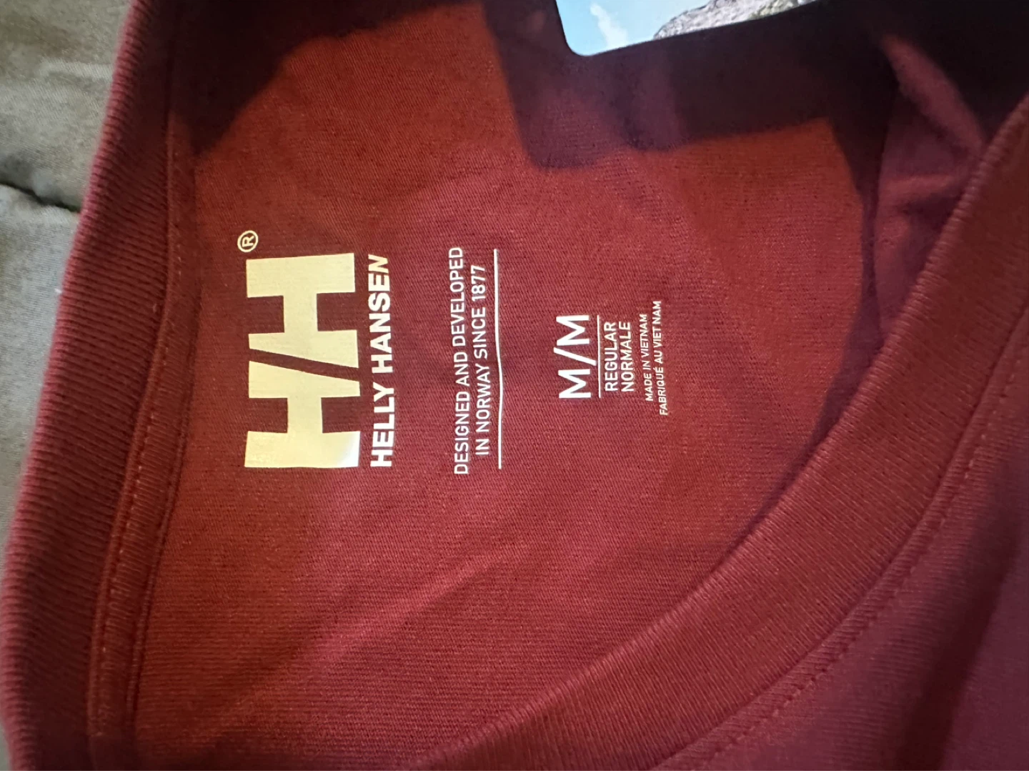 Helly Hansen T-Shirt - BNWT - photo 2