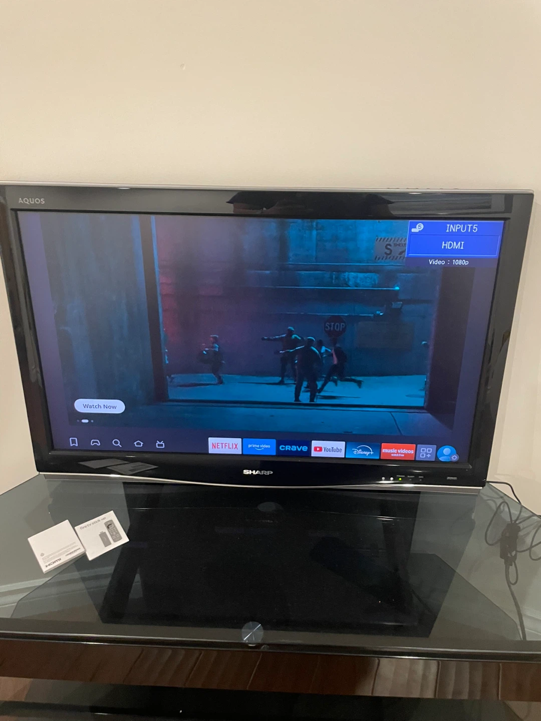 TV + TV Stand with glass top - photo 2