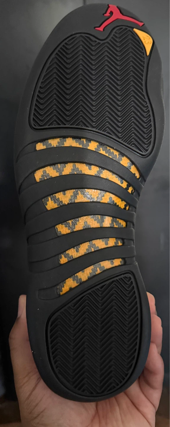 Air Jordan 12 Retro "Taxi" - photo 2