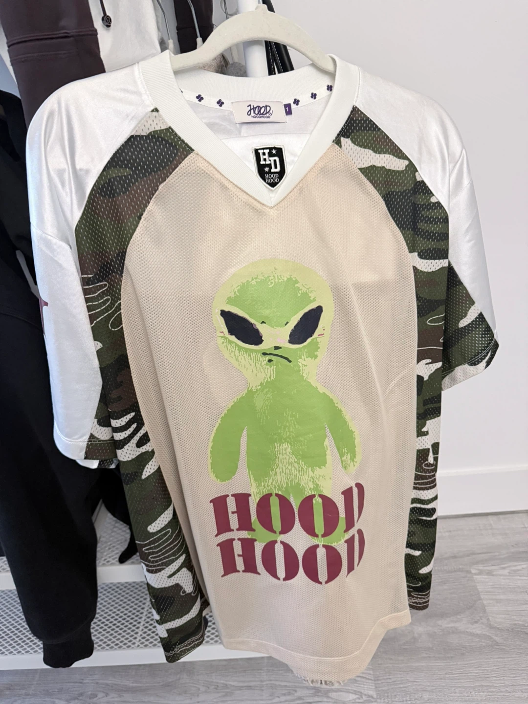 HOODHOOD: Jersey Tee – Streetwear Graphic Shirt White Camo Y2K