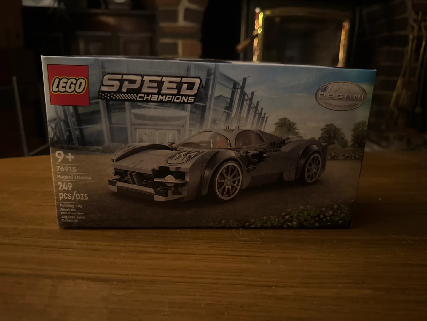 LEGO Speed Champions Pagani Utopia (76915) - photo 3