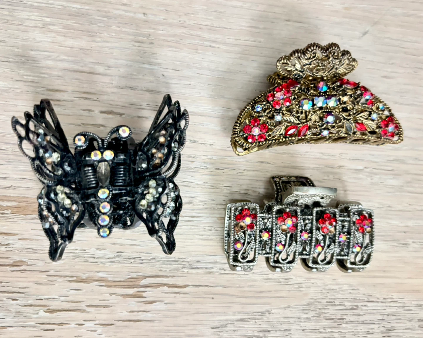 🌱 Decorative Hair Claw Clips with Rhinestones