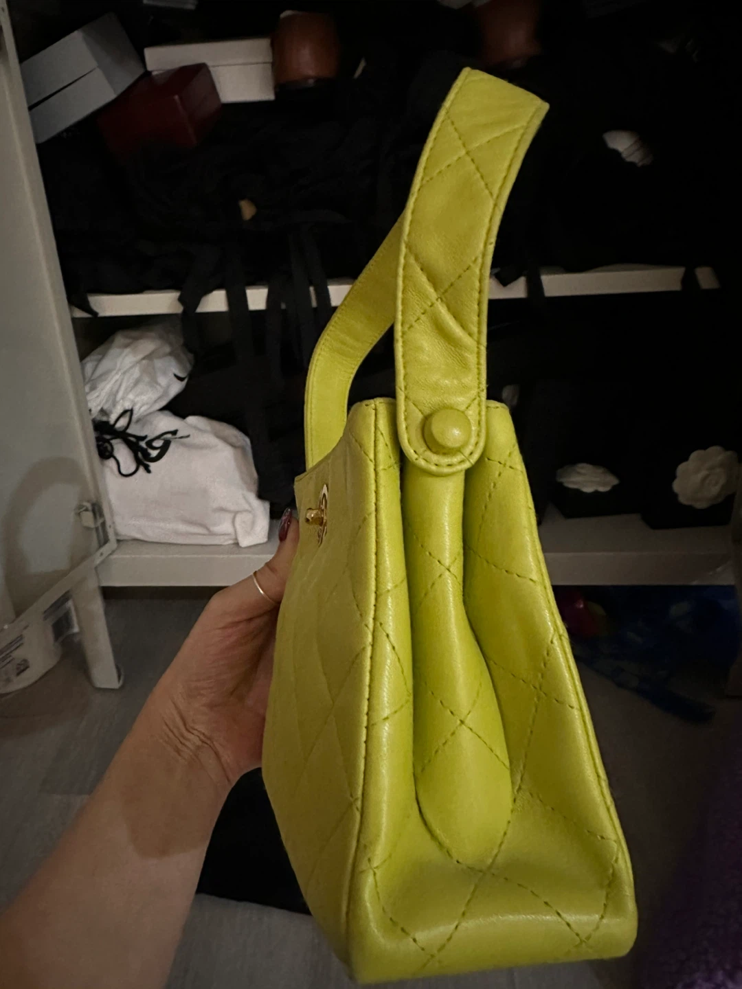 Chanel Quilted Handbag - Lime Green - photo 3