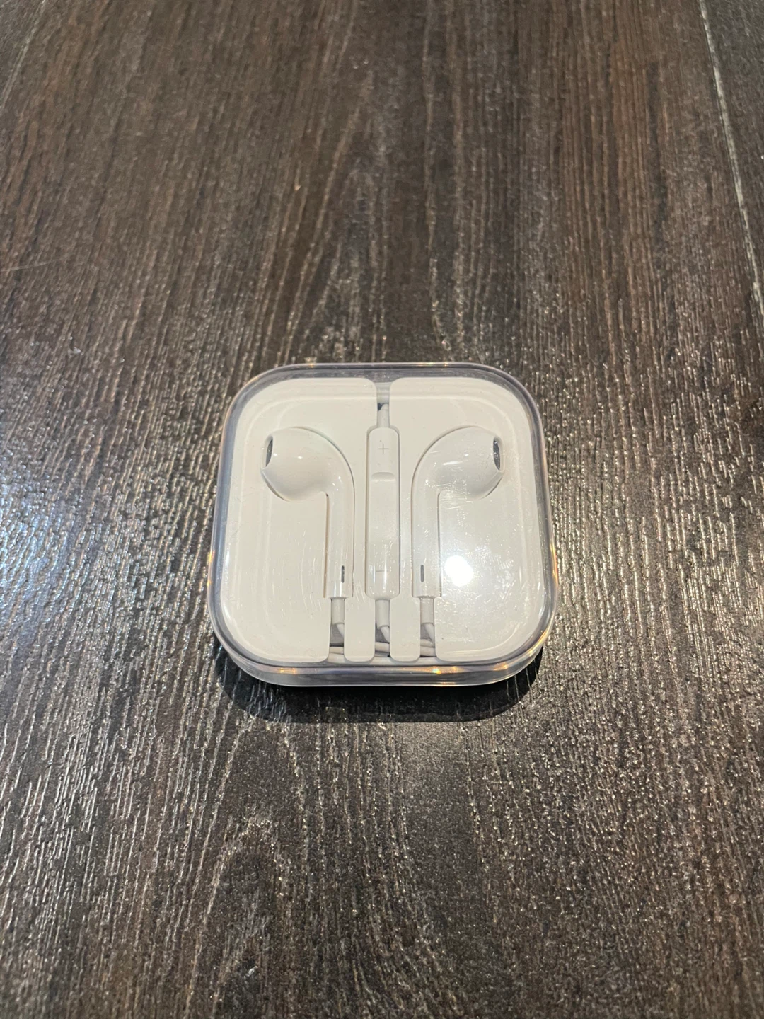 Apple EarPods (3.5mm Headphone Plug) - photo 3