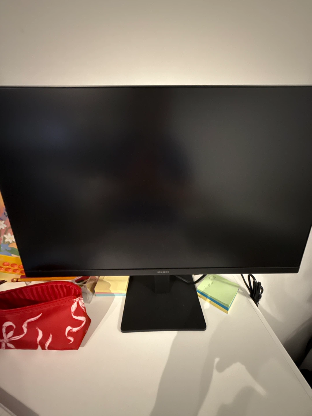 Samsung 24-inch FHD IPS Monitor - photo 2