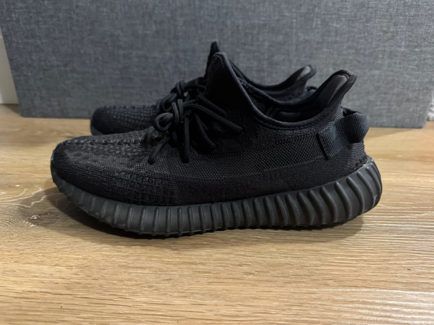Yeezy Boost 350 V2 Onyx - photo 3