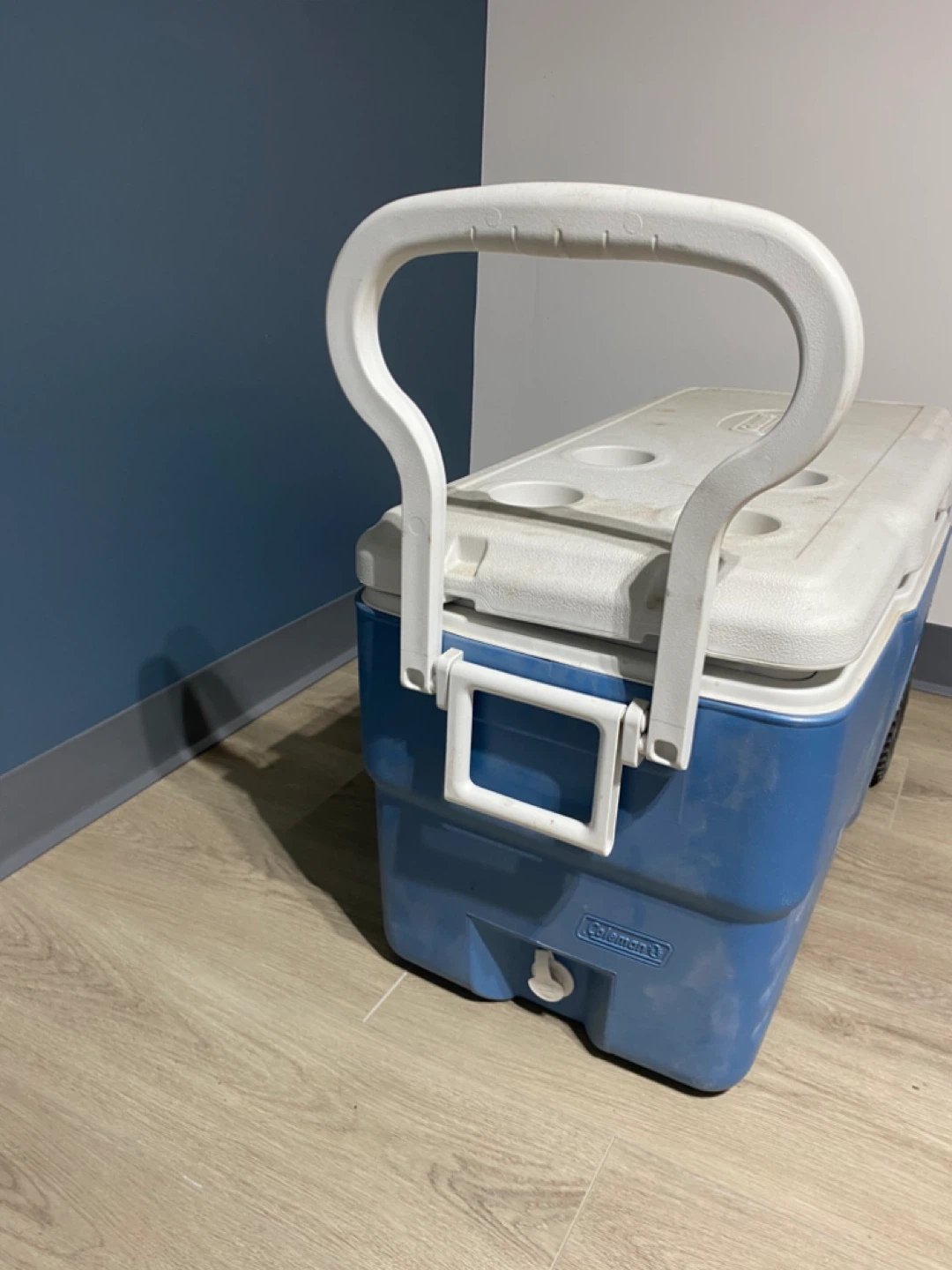 Coleman Xtreme Cooler with Wheels - photo 2
