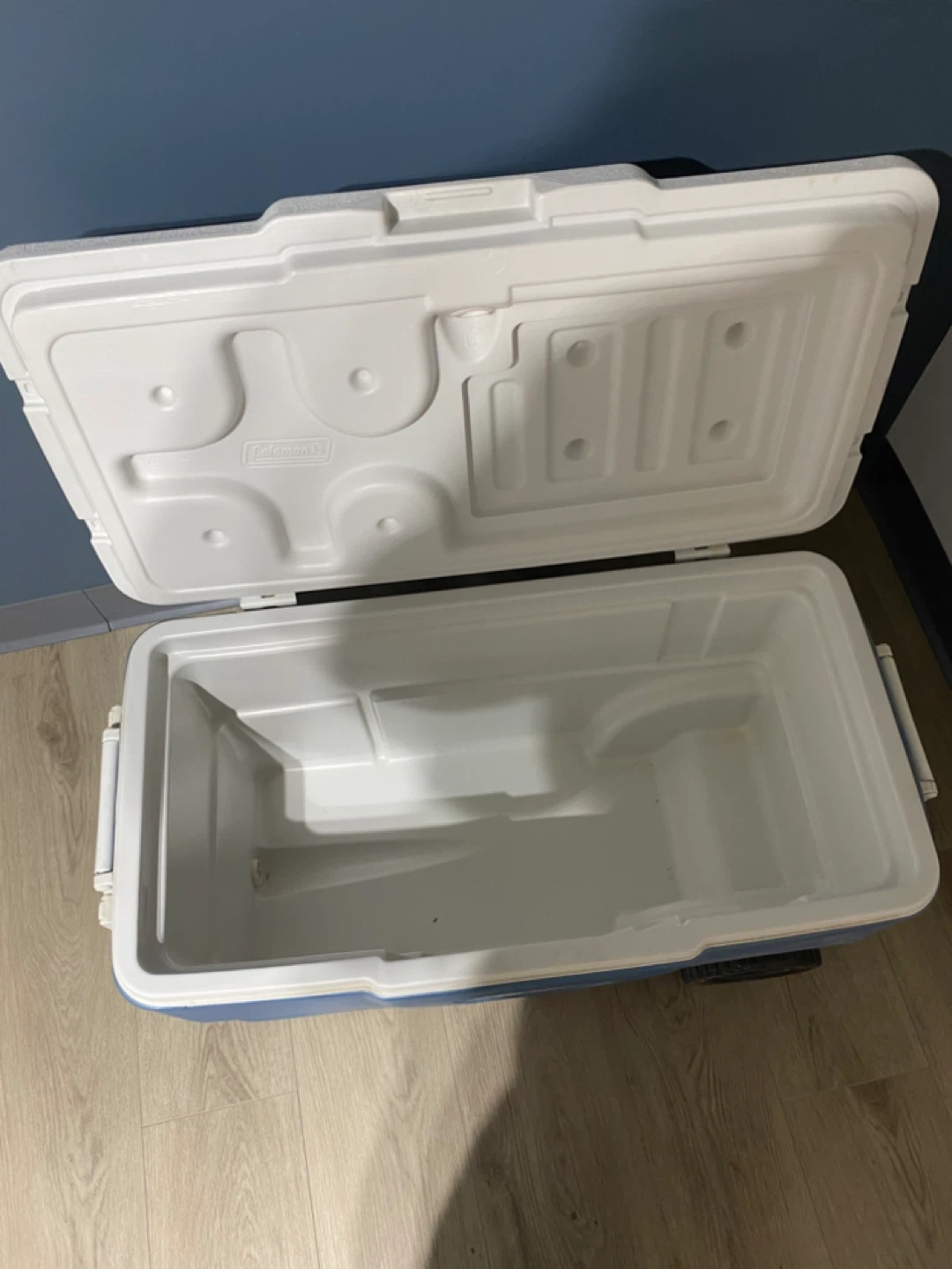 Coleman Xtreme Cooler with Wheels - photo 3