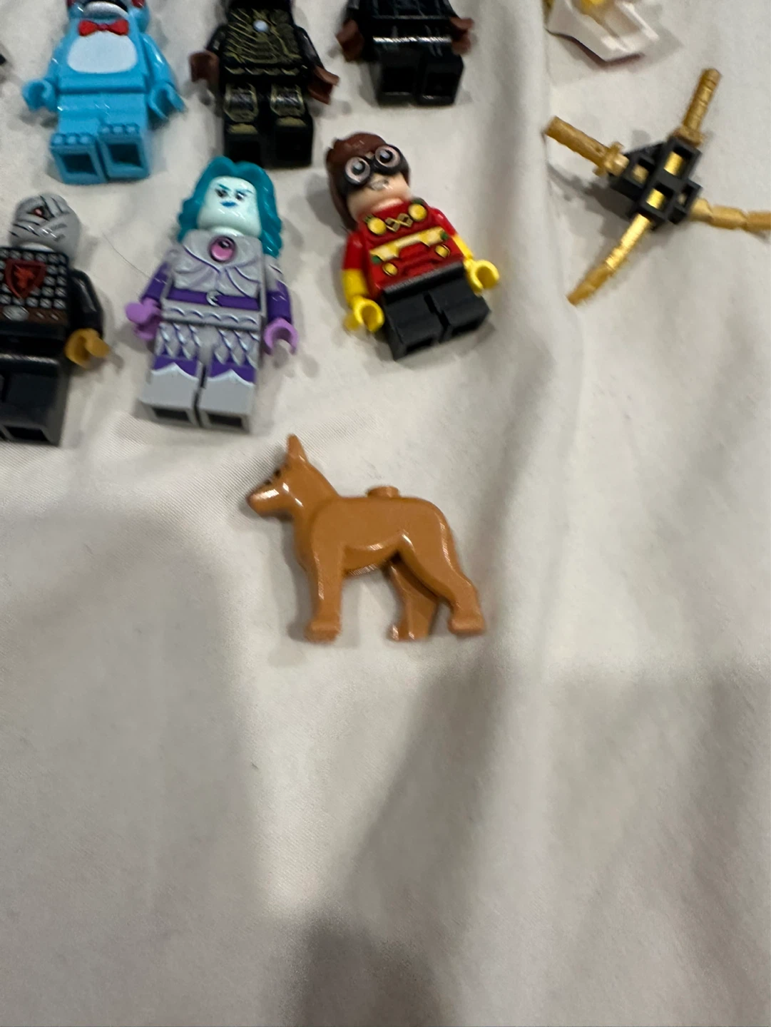 LEGO Minifigure Lot with Accessories - photo 4