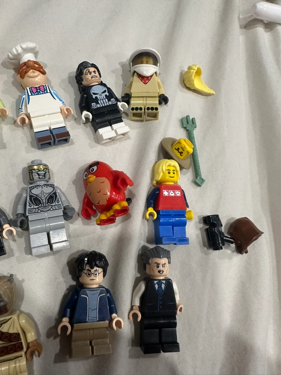 Assorted Lego Minifigures - photo 3