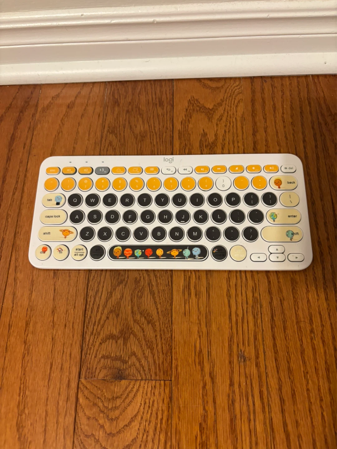 Logitech K380 Keyboard