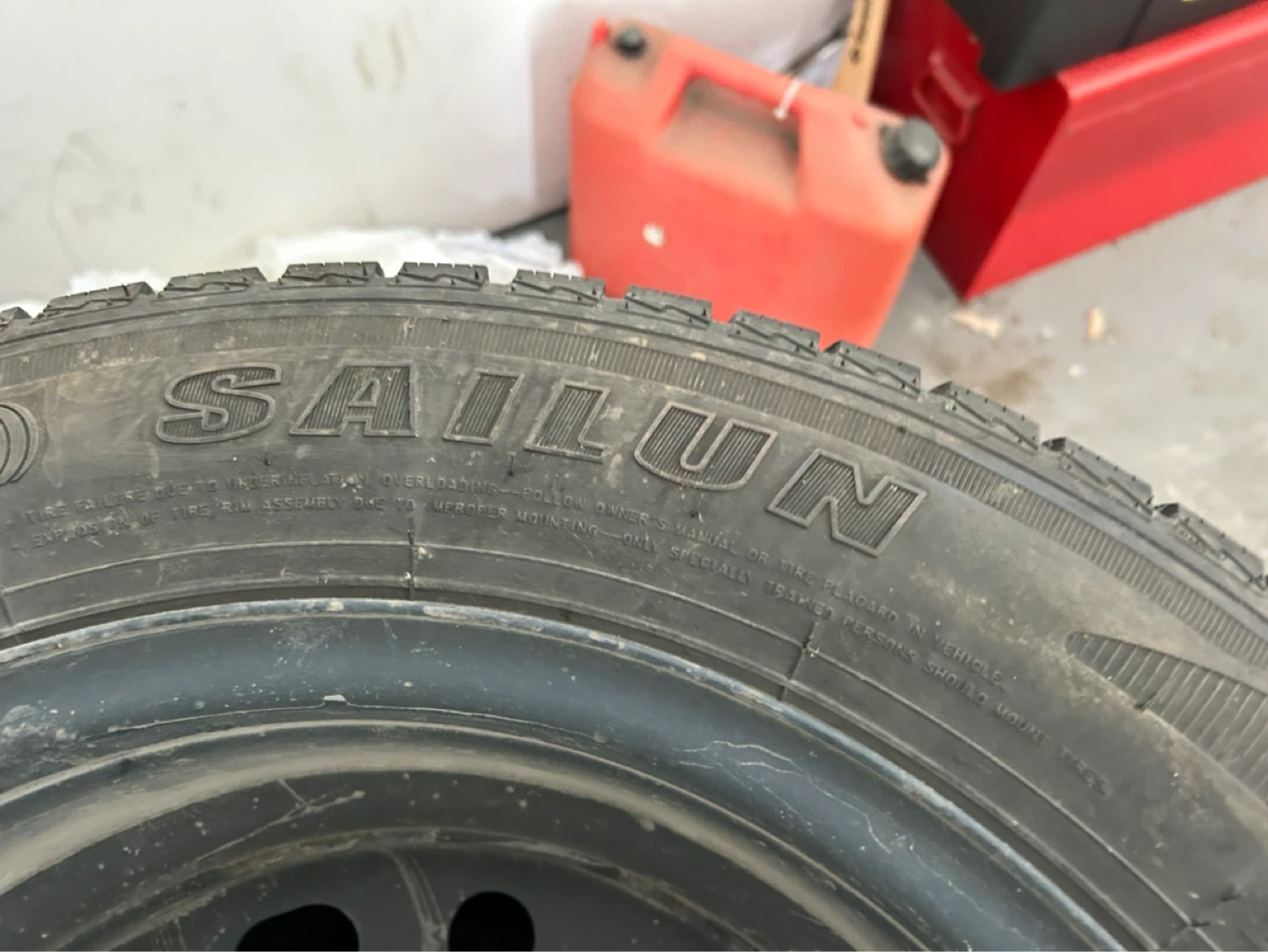 I season use. Winter tires Sailun Ice Blazer 215/60R16 (4) - photo 4