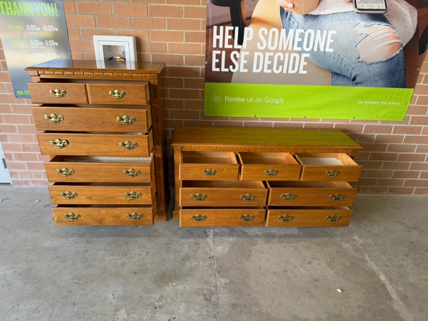Thomasville Oak Dresser and Chest of Drawers Set - photo 4