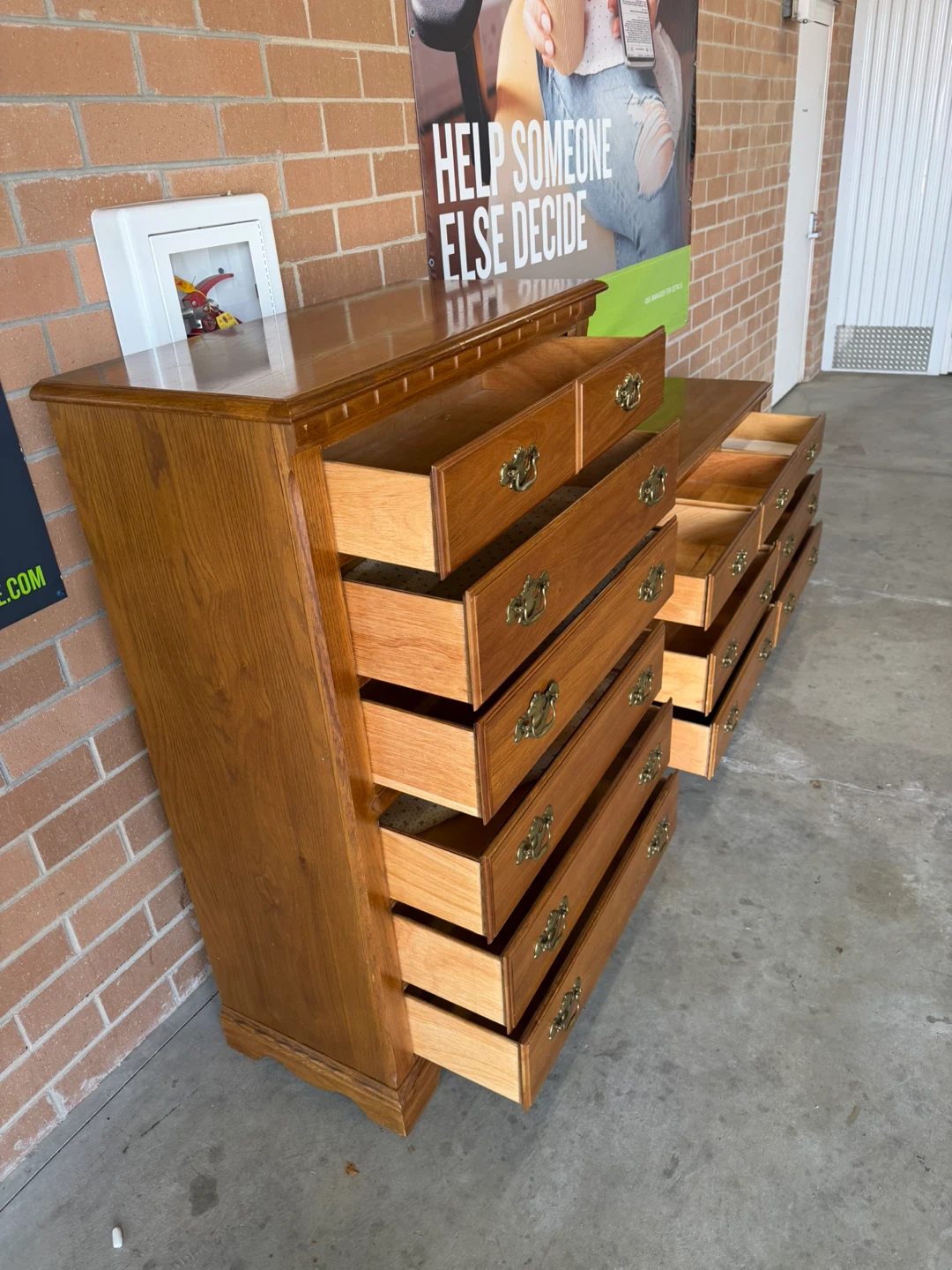 Thomasville Oak Dresser and Chest of Drawers Set - photo 2