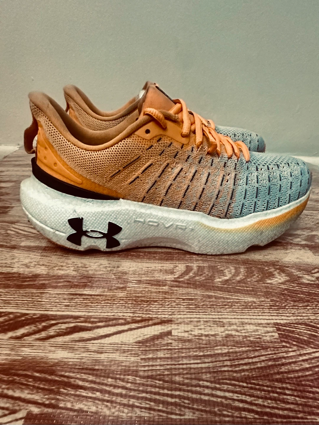 Under Armour HOVR Running Shoes - Size 9 - photo 4