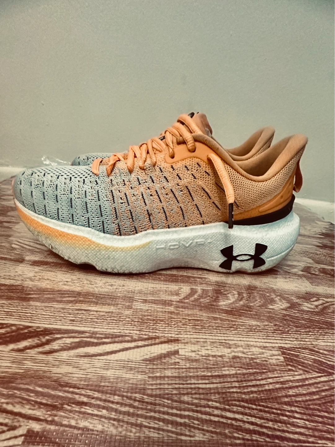 Under Armour HOVR Running Shoes - Size 9 - photo 3