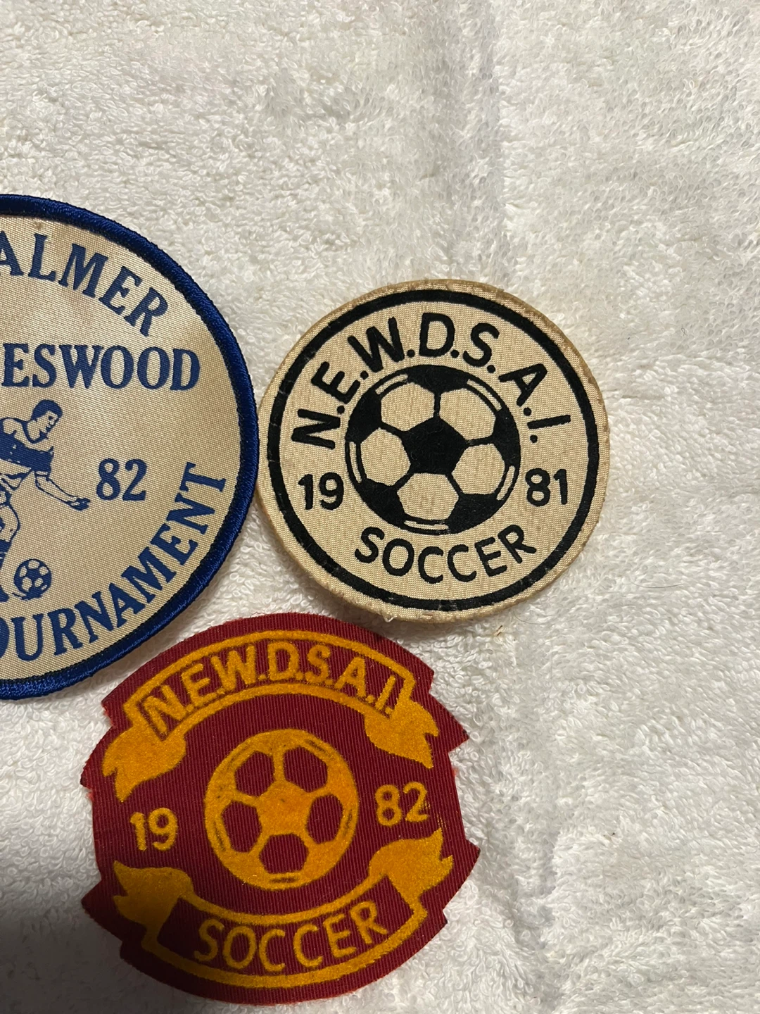 Vintage Soccer Patches - photo 3