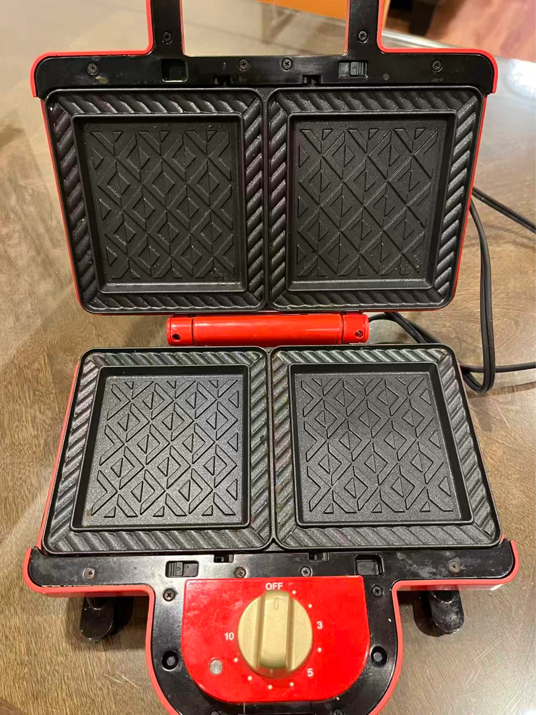 BRUNO Waffle Pancake Breakfast Maker - photo 3