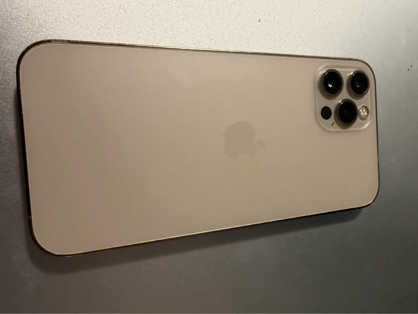 iPhone 12 Pro - photo 2