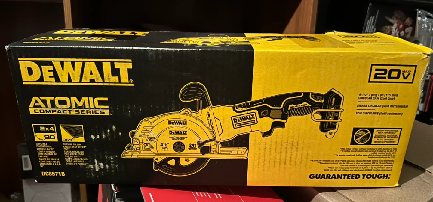 DEWALT ATOMIC 20V MAX Circular Saw DCS571B