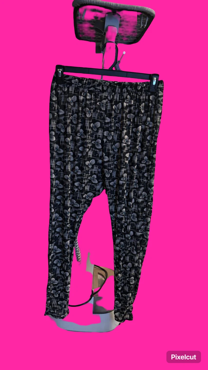 Black & White Floral Print Leggings