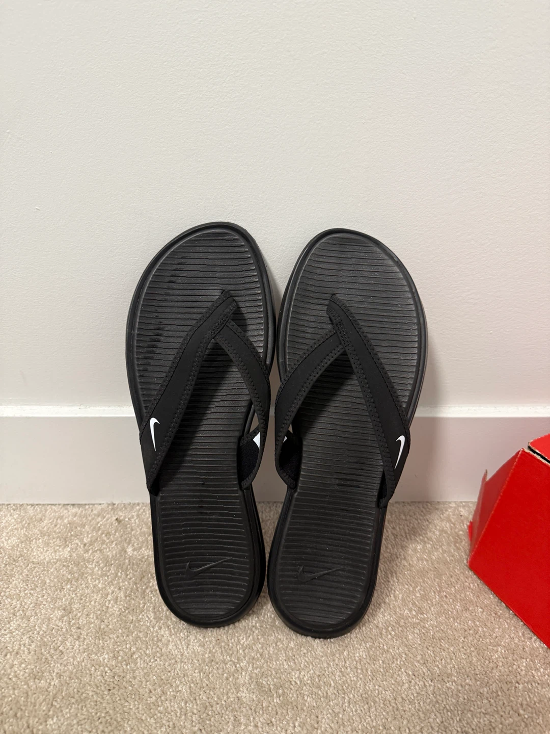 Nike Black Flip Flops - photo 2