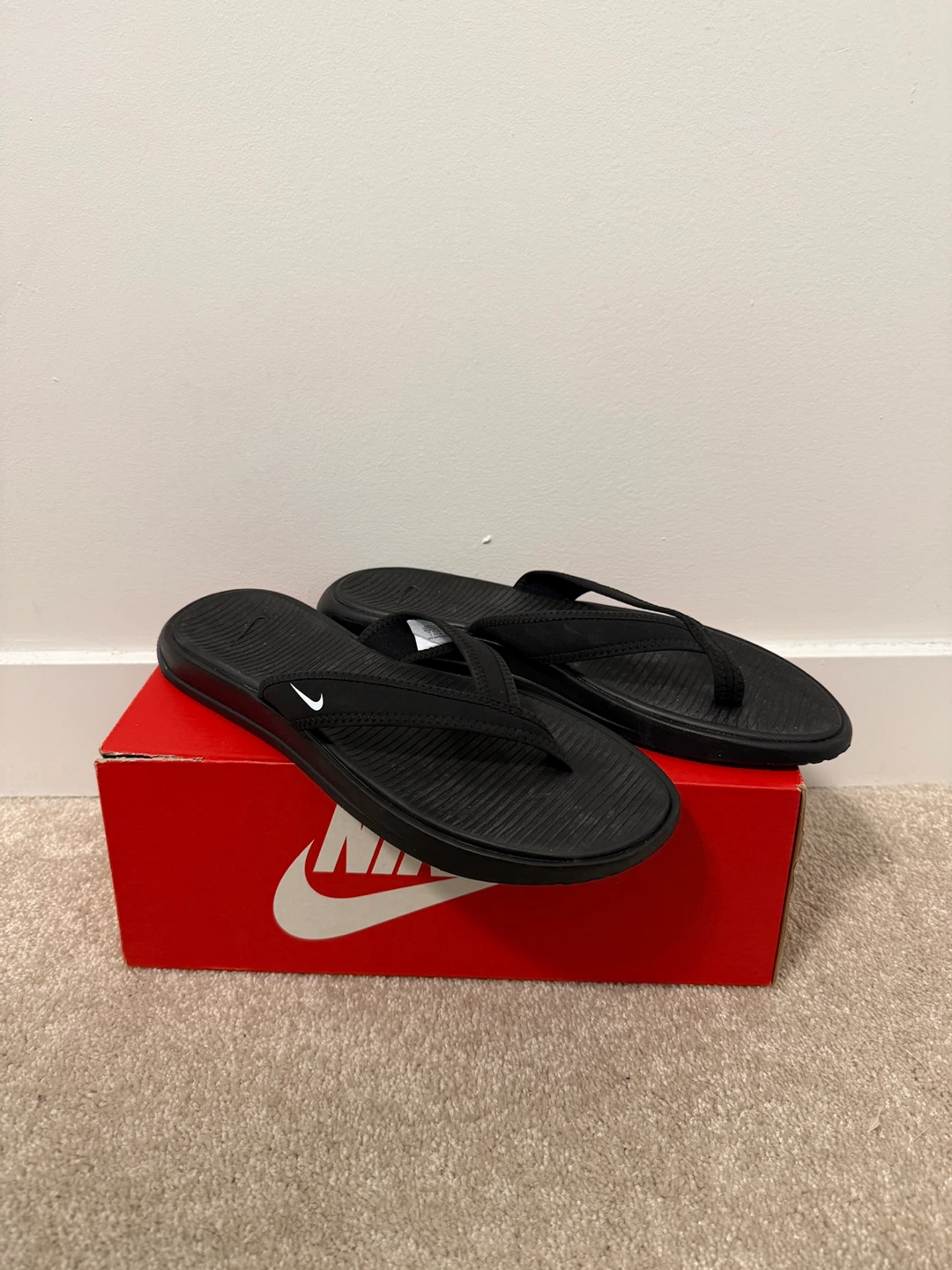 Nike Black Flip Flops