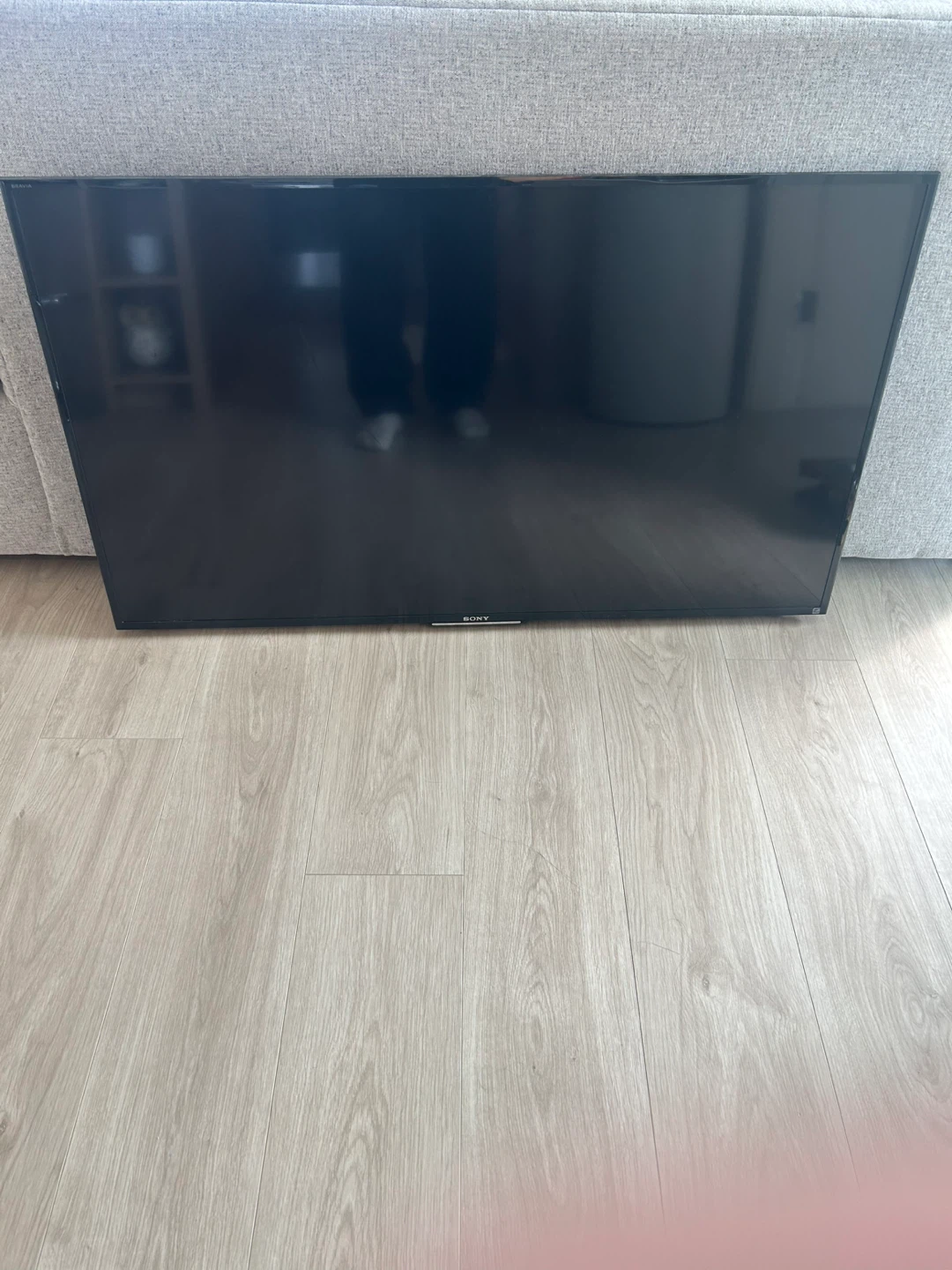 Sony 4K 42’ TV
