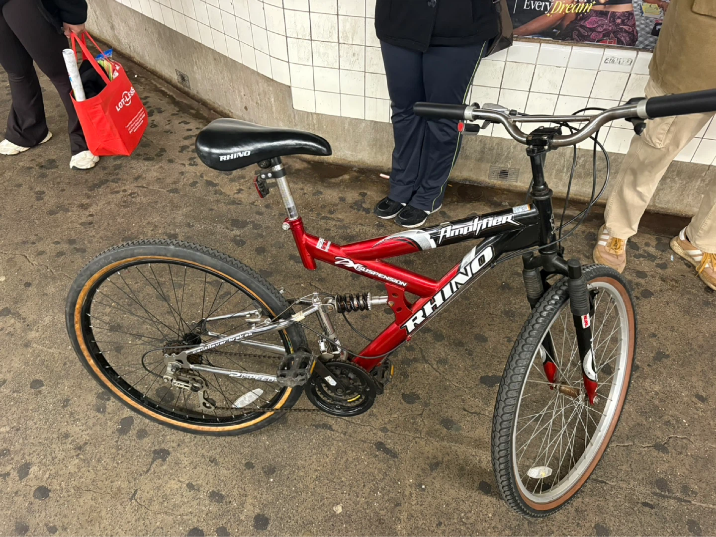 Red RHINO Amplifier Full Suspension Mountain Bike
