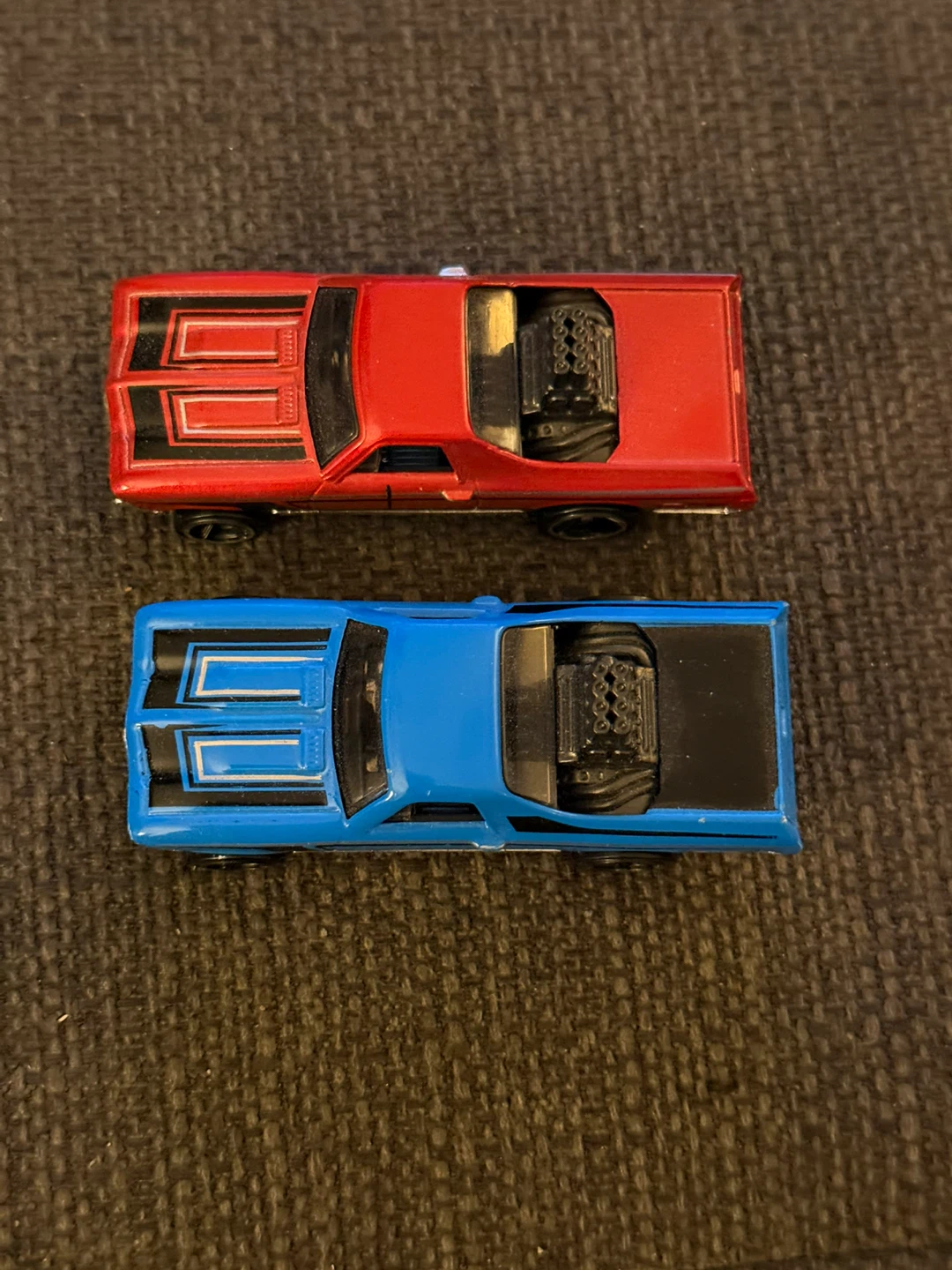 Hot Wheels 1969 El Camino Diecast Cars (Red & Blue) - photo 3
