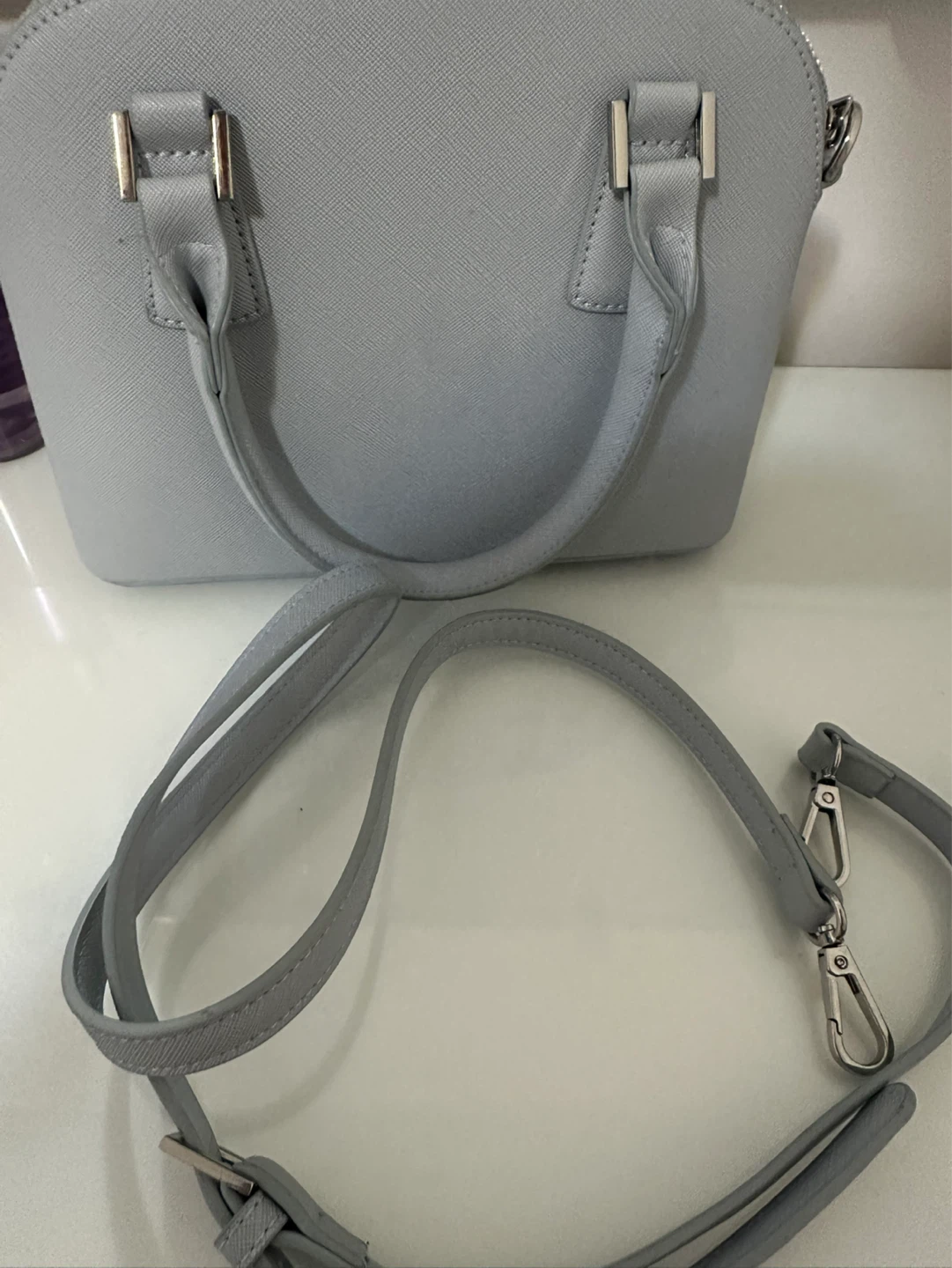 LE CHÂTEAU Blue Handbag with Crossbody Strap