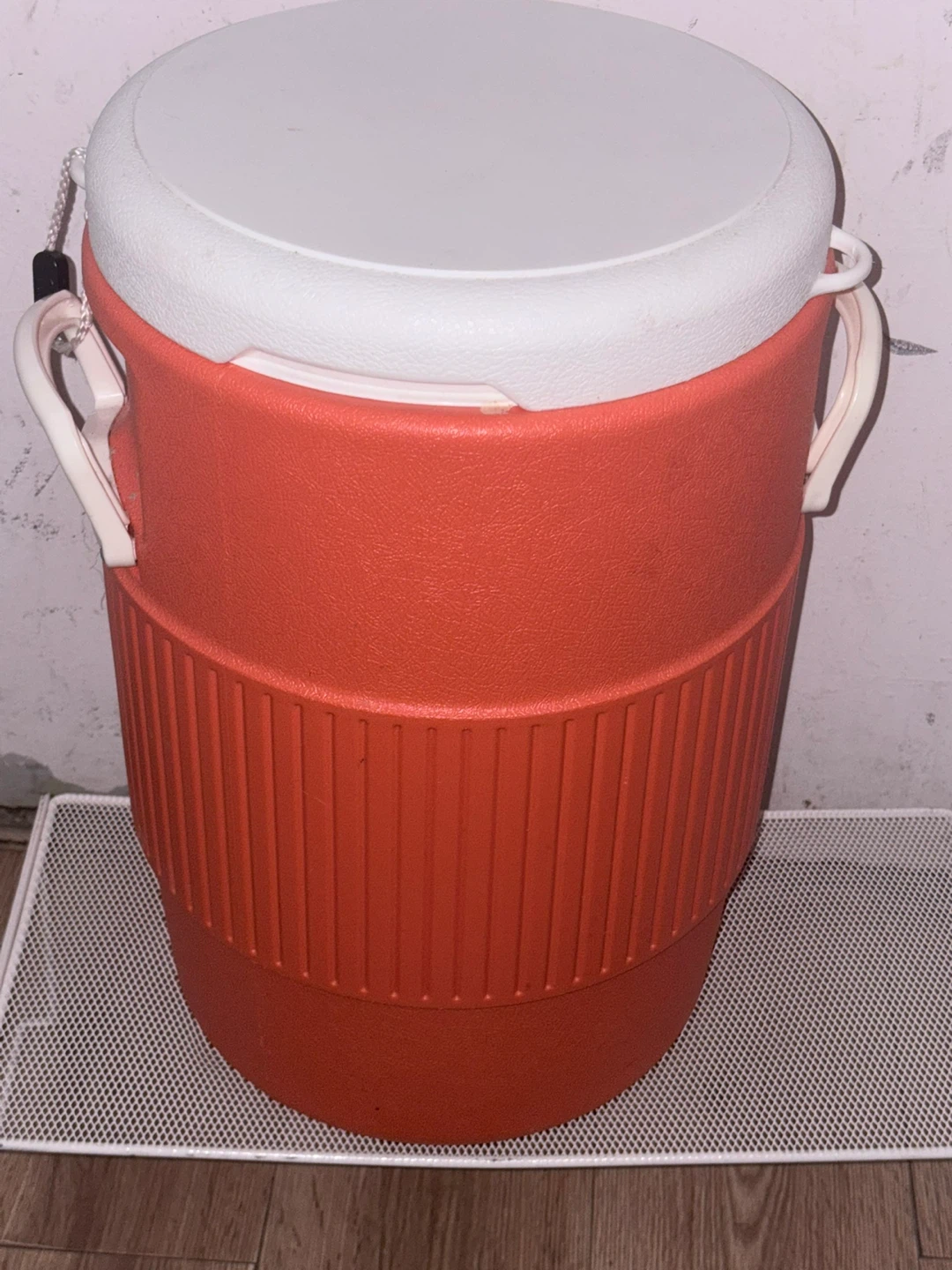 Igloo 5 Gallon Beverage Cooler - photo 2