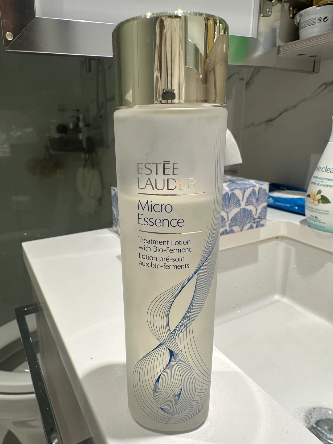 Estée Lauder Micro Essence Treatment Lotion