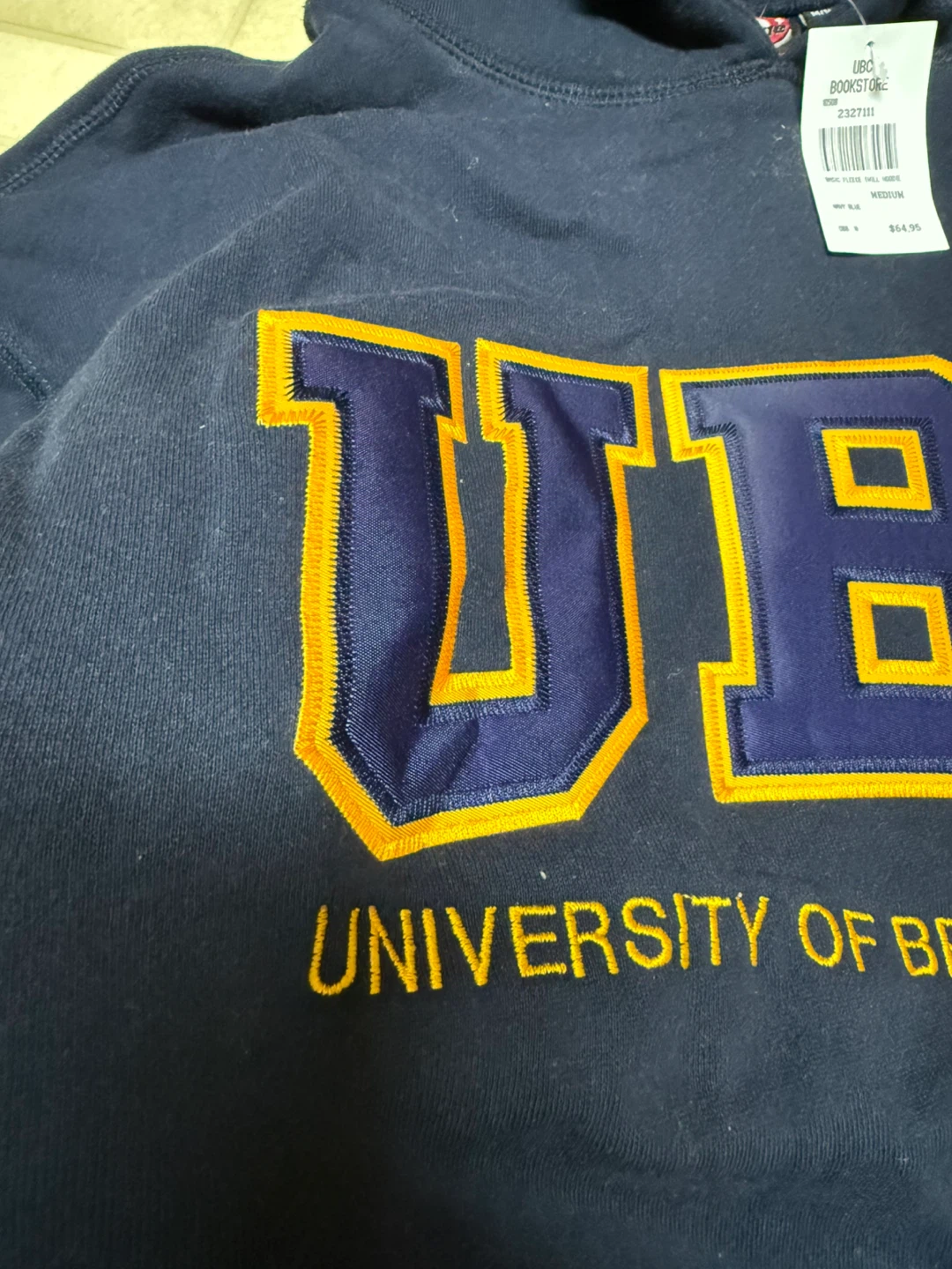 New navy UBC hoodie size M 🌱 - photo 3