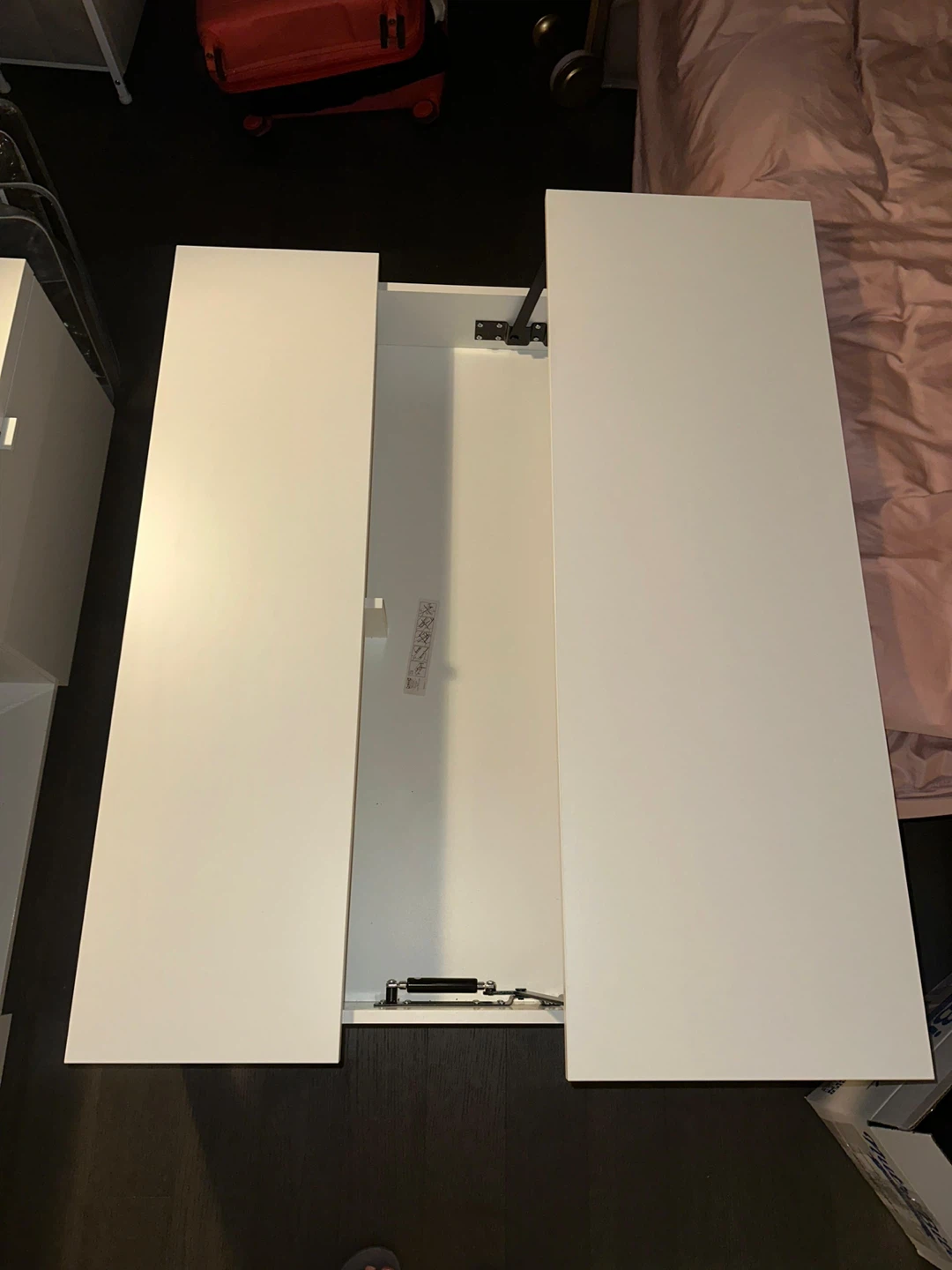 White Lift Top Coffee Table - photo 3