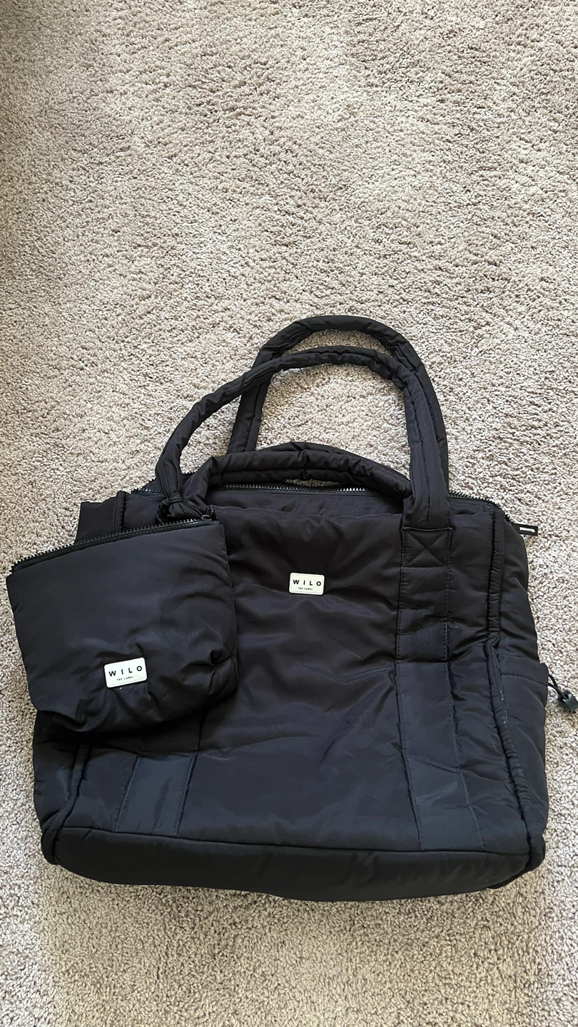WILO Black Puffer Tote Bag with Pouch