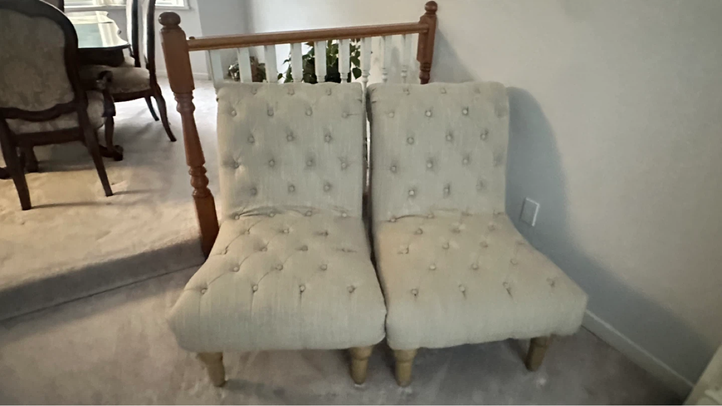 Tufted Settee Sofa with Accent Pillows - photo 3