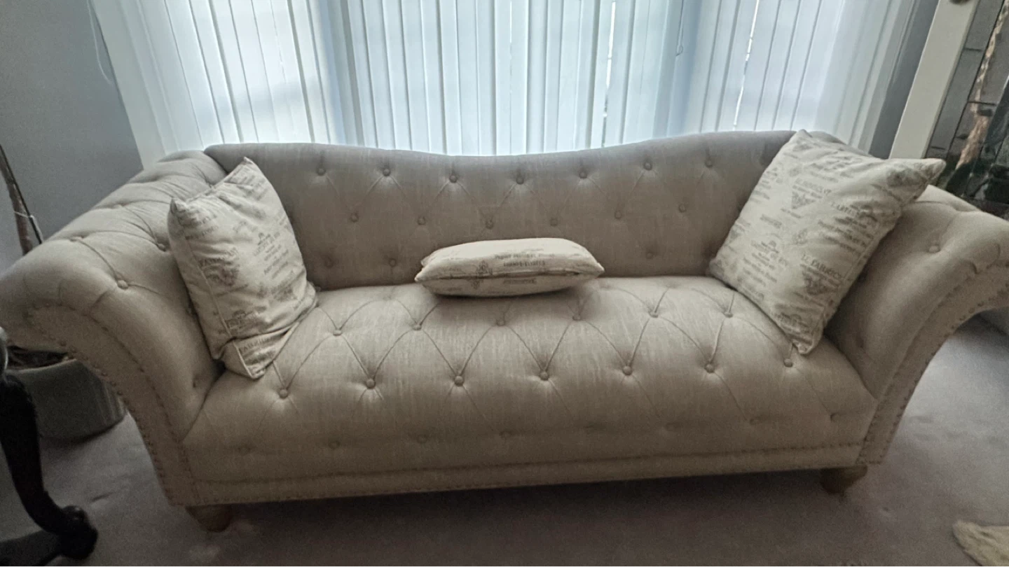 Tufted Settee Sofa with Accent Pillows - photo 4
