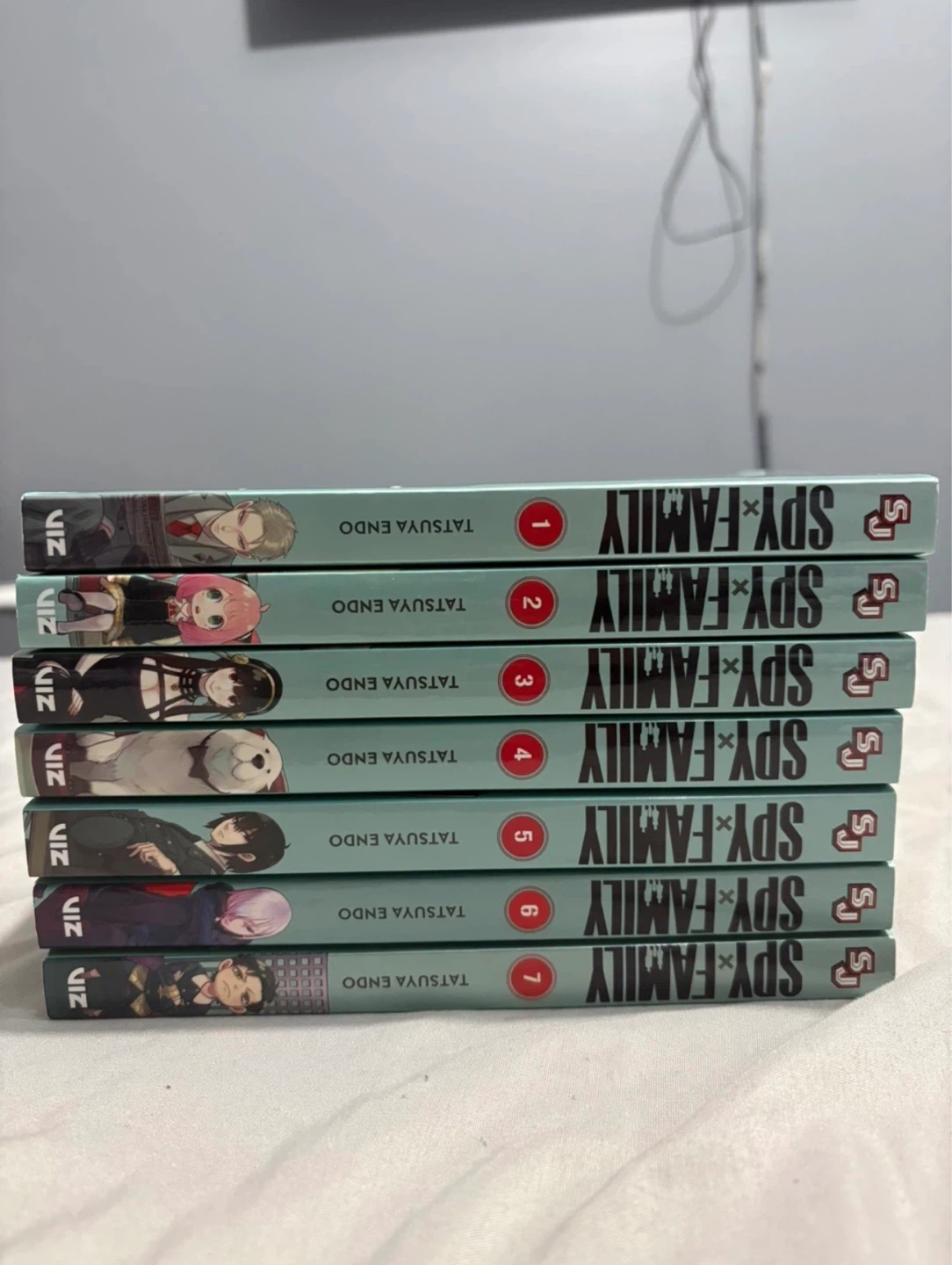 SPY x FAMILY Manga Volumes 1-7 - photo 2