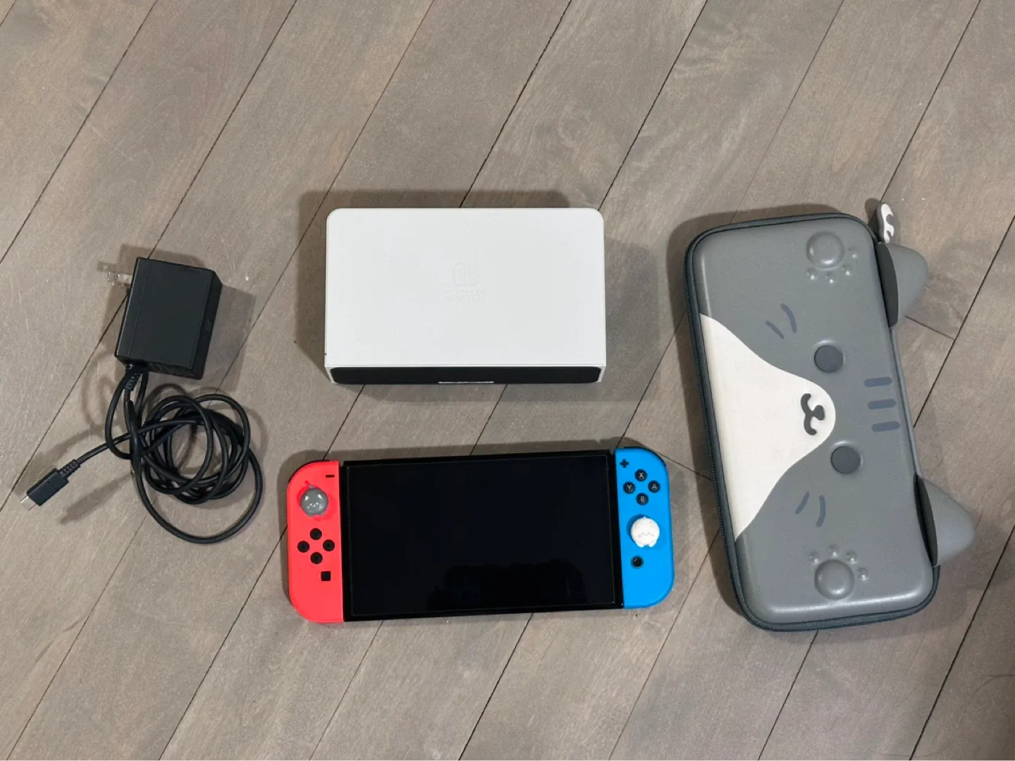 Nintendo Switch OLED + 1TB MicroSD + Protective Case