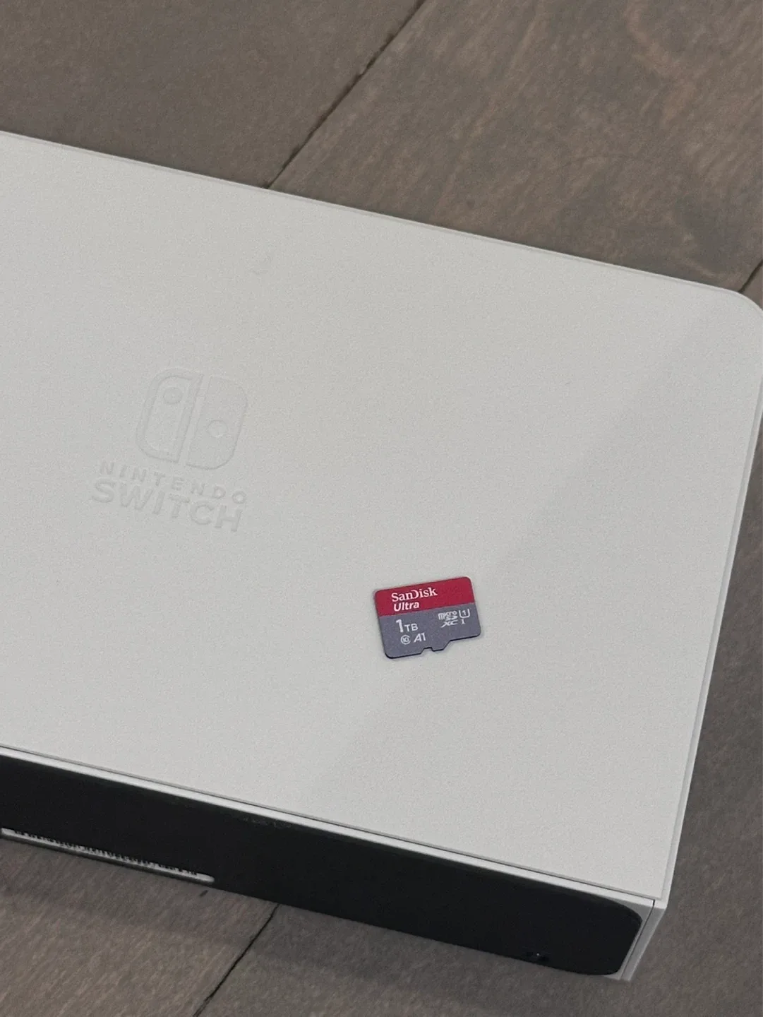 Nintendo Switch OLED + 1TB MicroSD + Protective Case - photo 2