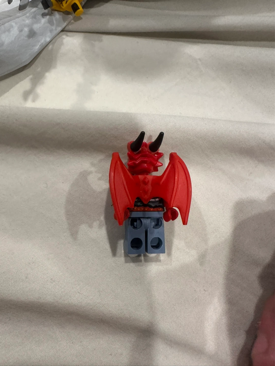 LEGO Red Dragon Mini figure very rare mint condition - photo 3