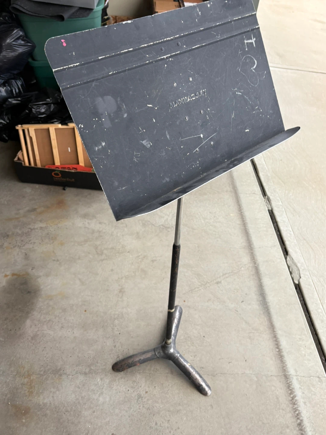 MANHATTAN Portable Music Stand