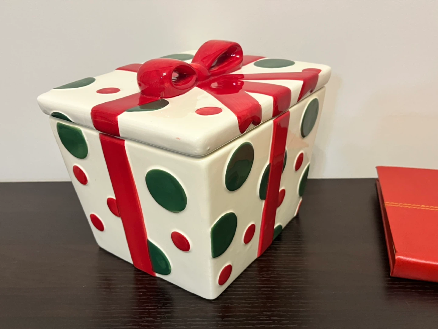 🌱 Cute Gift Box Jar - Ceramic