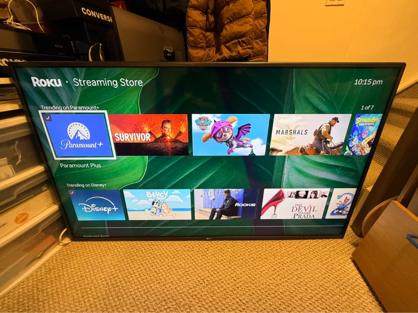 “60 LG Smart TV - photo 2
